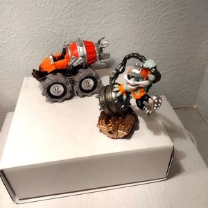Skylanders Superchargers Smash Hit and Thump Truck